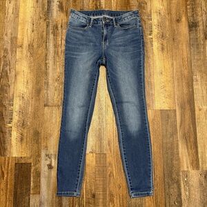 a.n.a Women's Skinny Jegging in Classic Blue